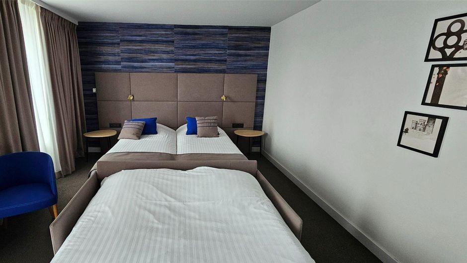 Hotel Les 3 Cles Room