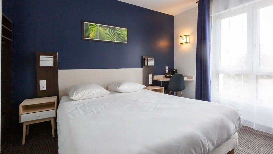 Hotel L'Eaubonne Room