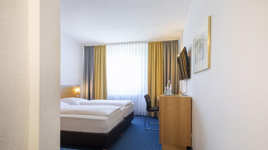 ACHAT Hotel Suhl Room