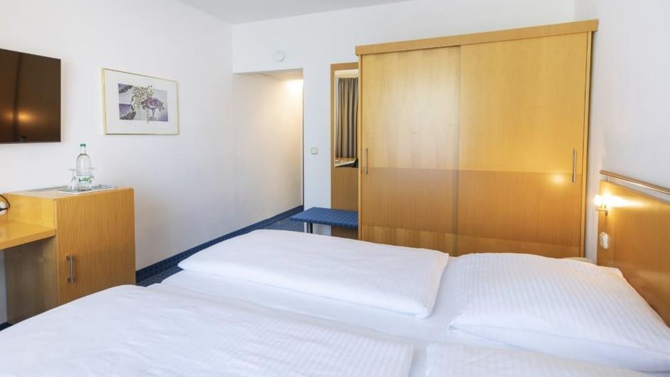 ACHAT Hotel Suhl Room
