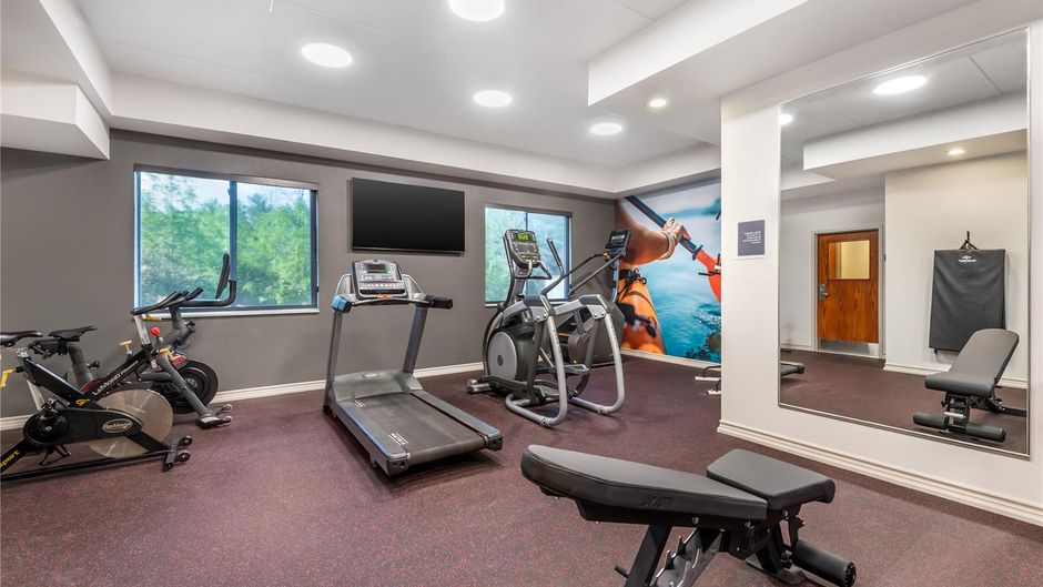 Best Western Plus 1000 Islands Hotel Health
