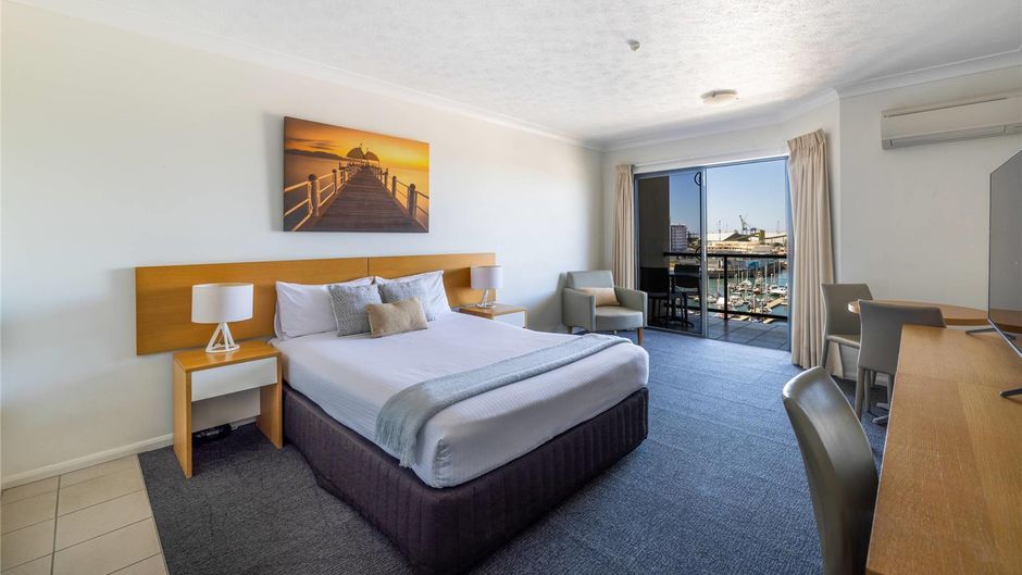 MainStay Suites Townsville Room