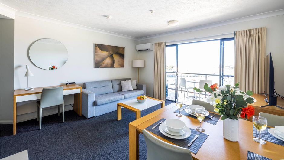 MainStay Suites Townsville Room