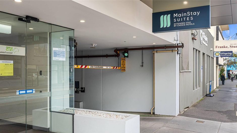Corporate Living Hawthorn Exterior