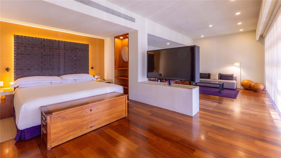 Barcelo Monterrey Valle Suite