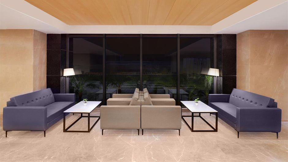Lemon Tree Hotel, Agra Lobby
