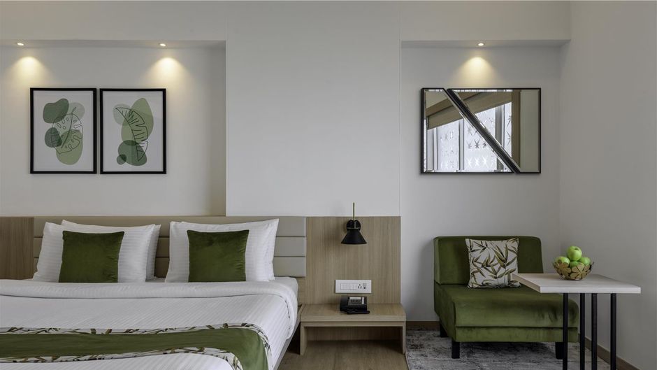 Lemon Tree Hotel Vadodara Room