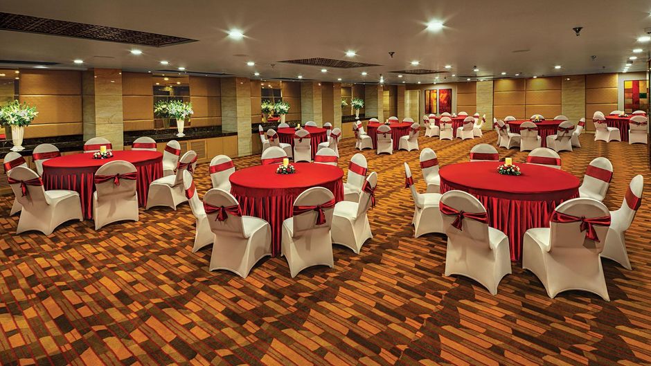 Lemon Tree Hotel Vadodara Restaurant