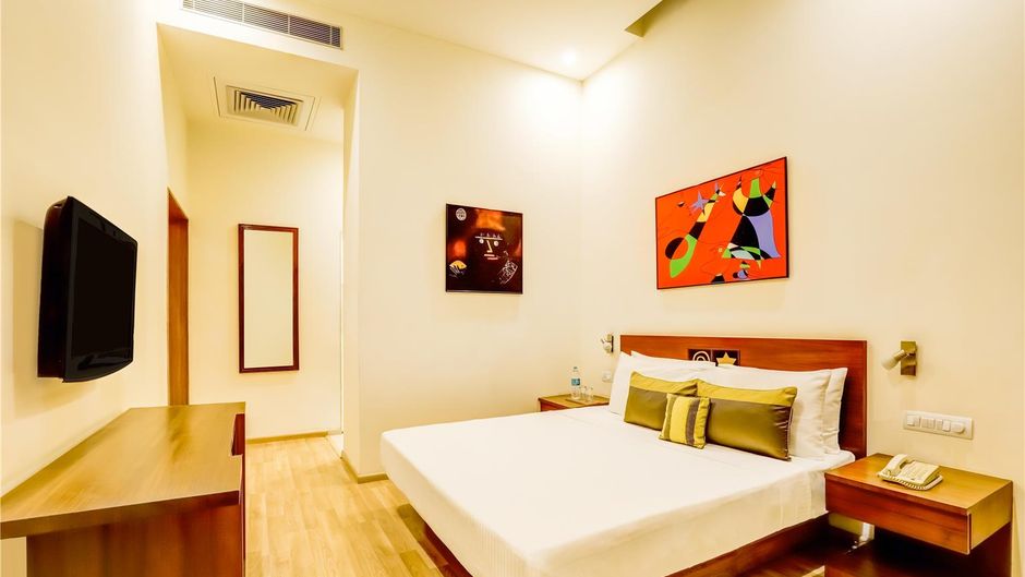Lemon Tree Hotel, Electronics City Room