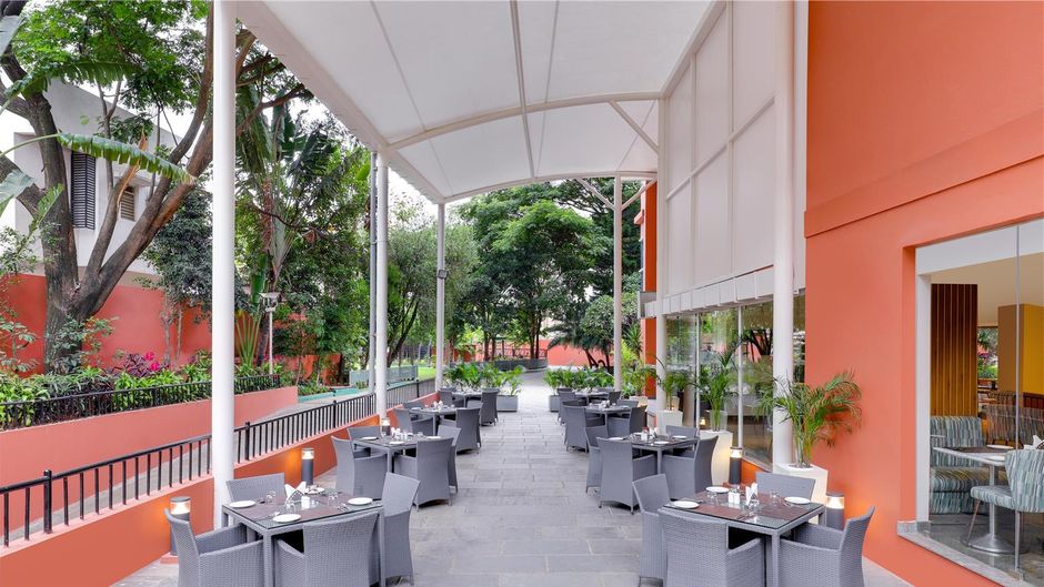 Lemon Tree Suites Whitefield Restaurant