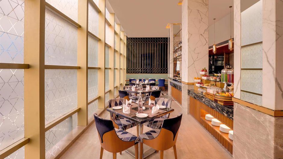 Lemon Tree Premier, Malad, Mumbai Restaurant