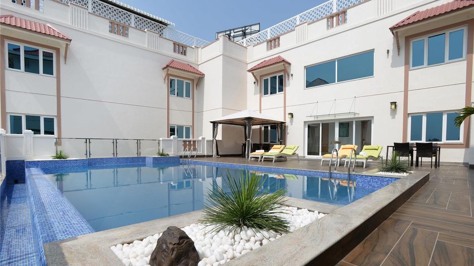 Lemon Tree Hotel Coimbatore Pool