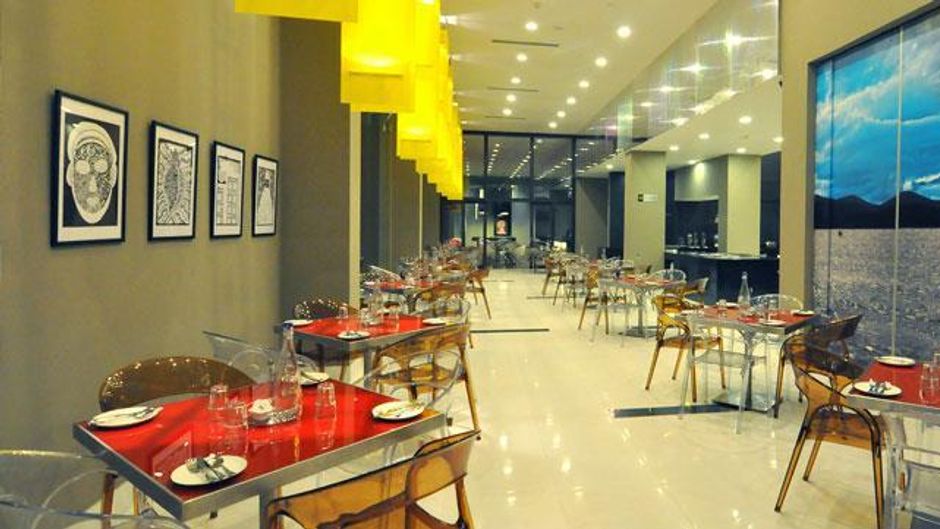 Keys Select Hotel Kochi Restaurant