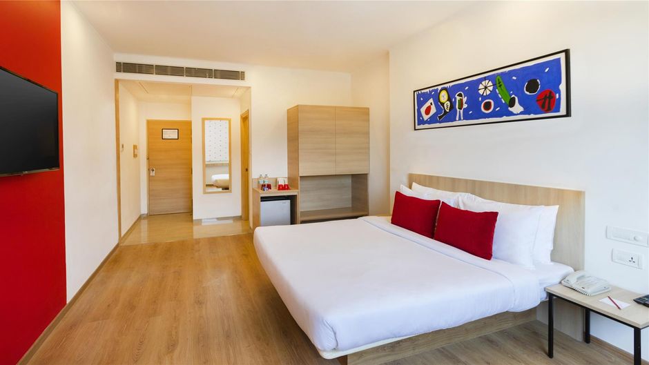 Red Fox Hotel Dehradun Room