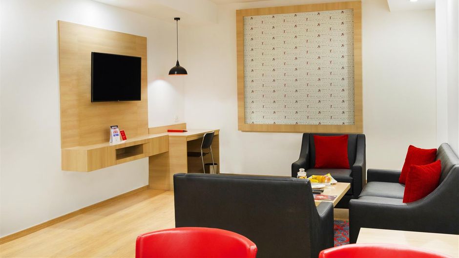 Red Fox Hotel Dehradun Suite