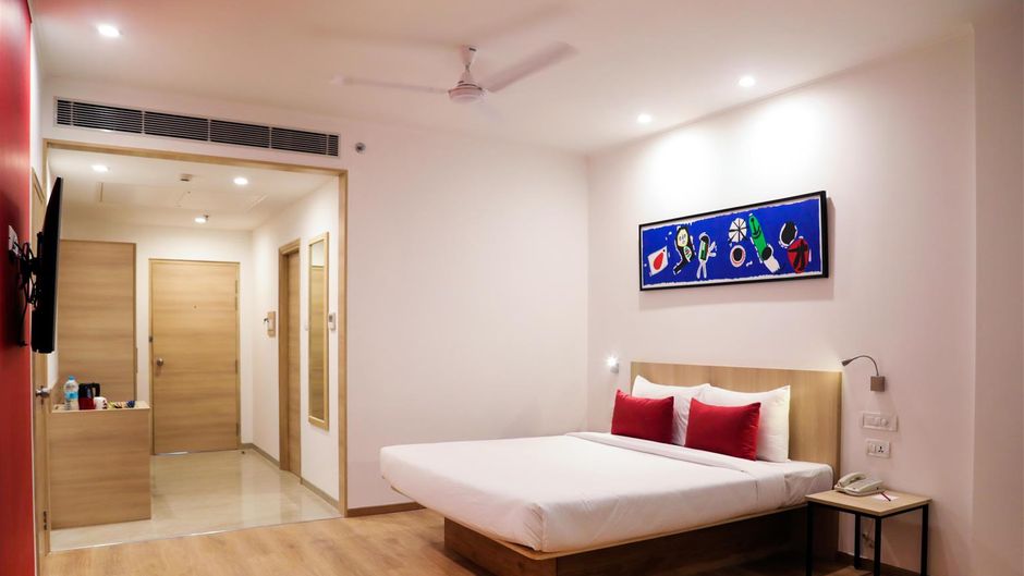 Red Fox Hotel Dehradun Room