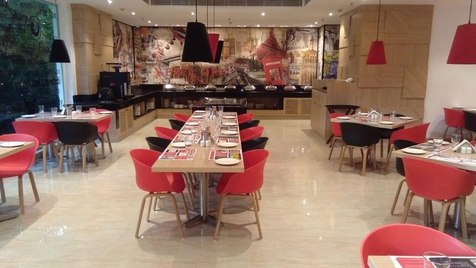 Red Fox Hotel Dehradun Restaurant