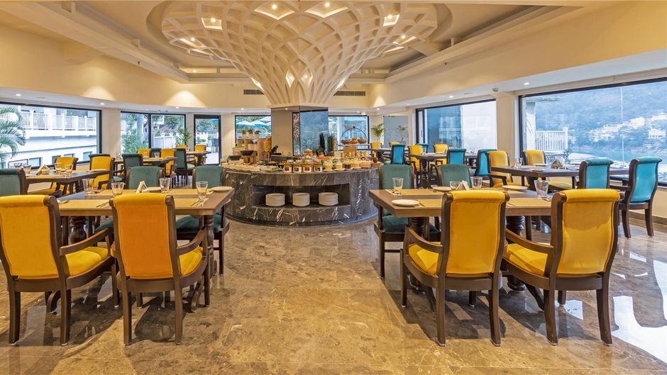 Lemon Tree Premier, Rishikesh Restaurant