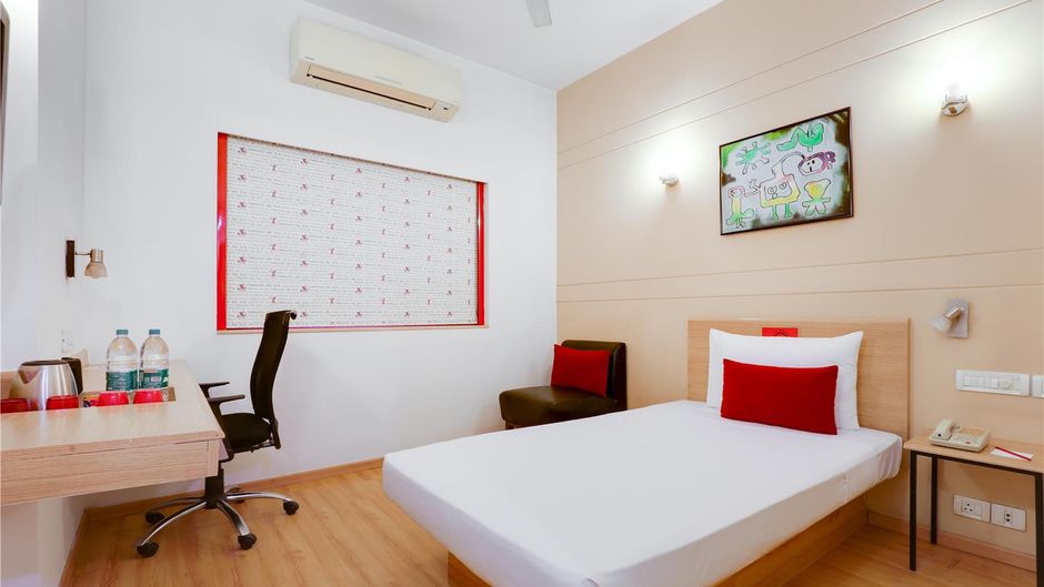 Red Fox Hotel, East Delhi Room