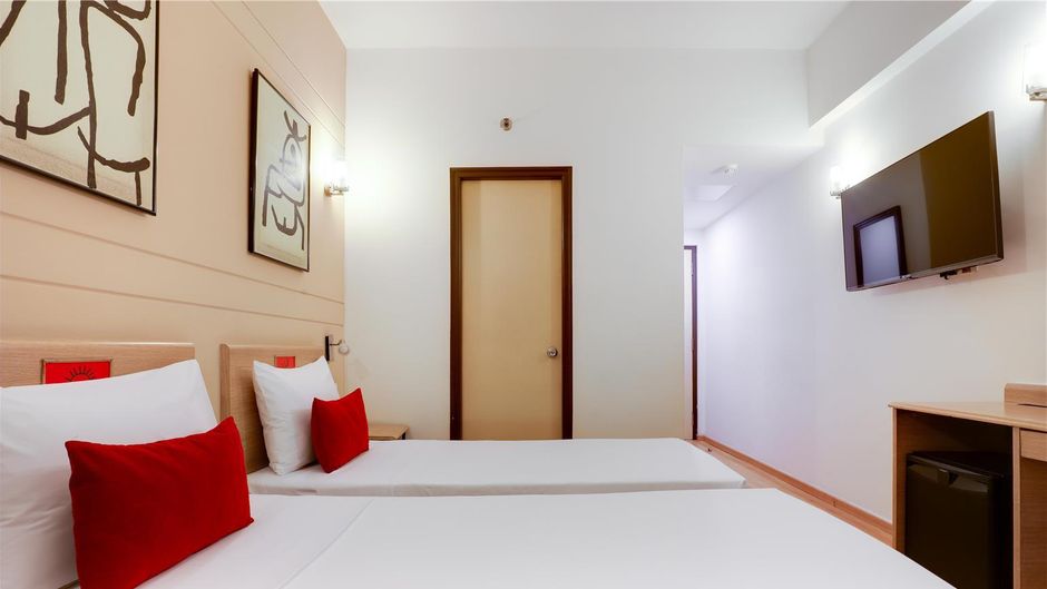 Red Fox Hotel, East Delhi Room