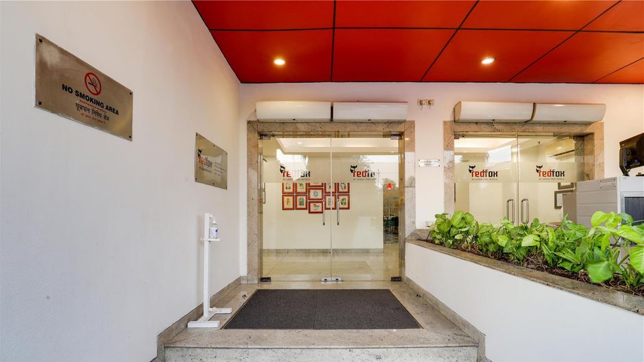 Red Fox Hotel, East Delhi Restaurant