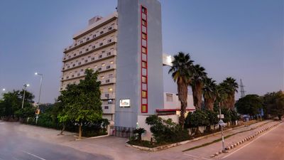 Red Fox Hotel, East Delhi
