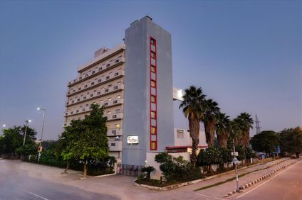 Red Fox Hotel, East Delhi