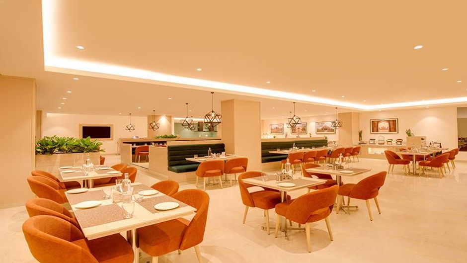Lemon Tree Premier, Delhi Aerocity Restaurant