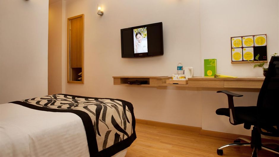 Lemon Tree Hotel, Udyog Vihar Room