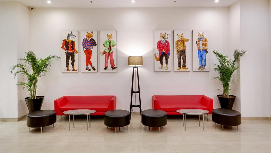 Red Fox by Lemon Tree Hotels, Sector 60 Lobby