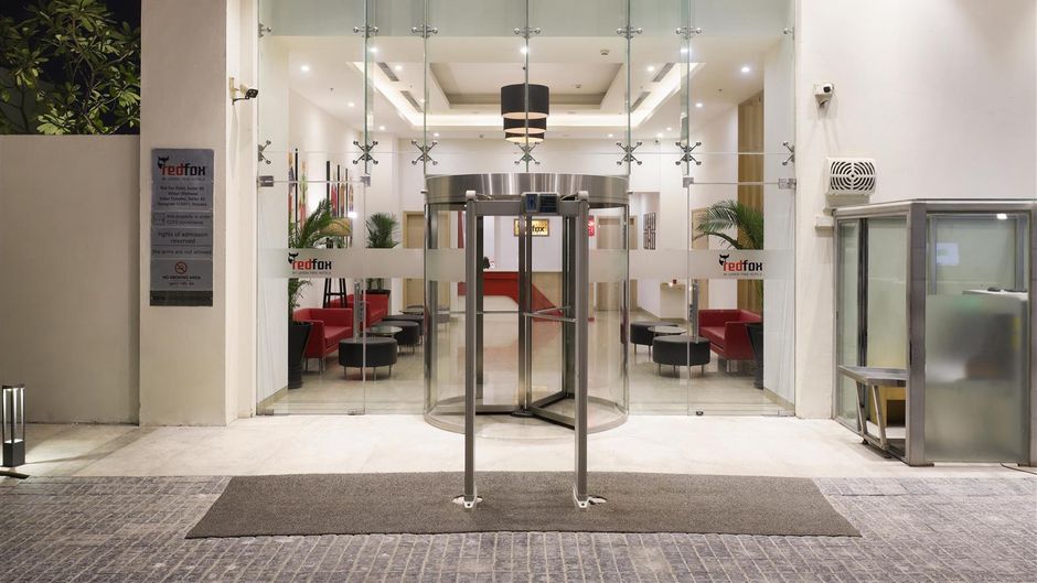 Red Fox by Lemon Tree Hotels, Sector 60 Lobby