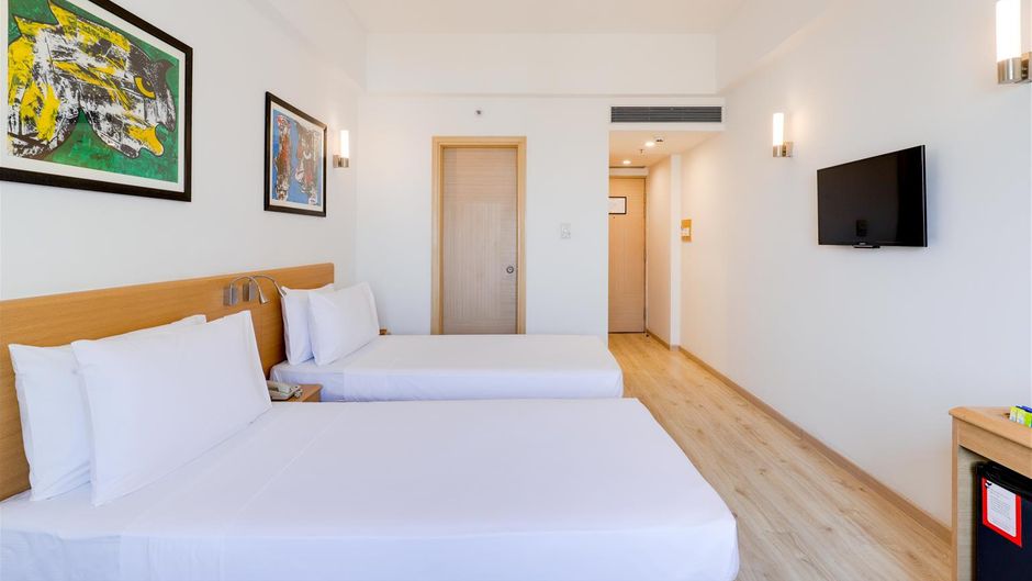 Red Fox by Lemon Tree Hotels, Sector 60 Room