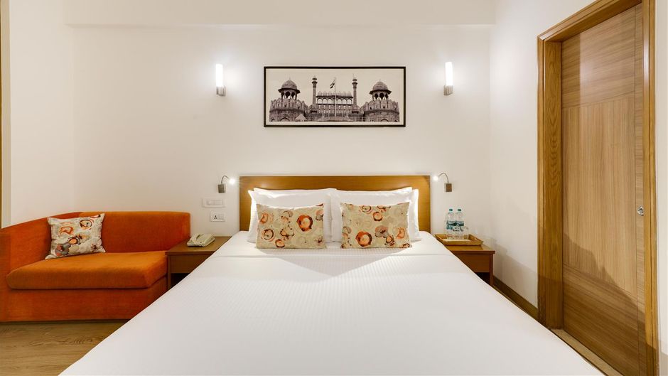 Lemon Tree Hotel Sector 60 Room