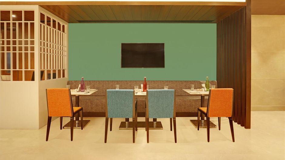 Lemon Tree Hotel, Jhansi Restaurant