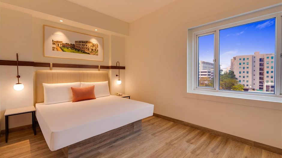 Red Fox Hotel, HITEC City, Hyderabad Suite