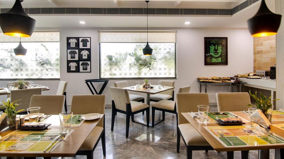 Lemon Tree Hotel Banjara Hills Restaurant