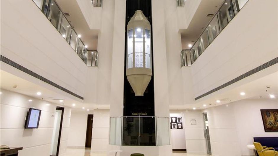 Lemon Tree Hotel Banjara Hills Lobby