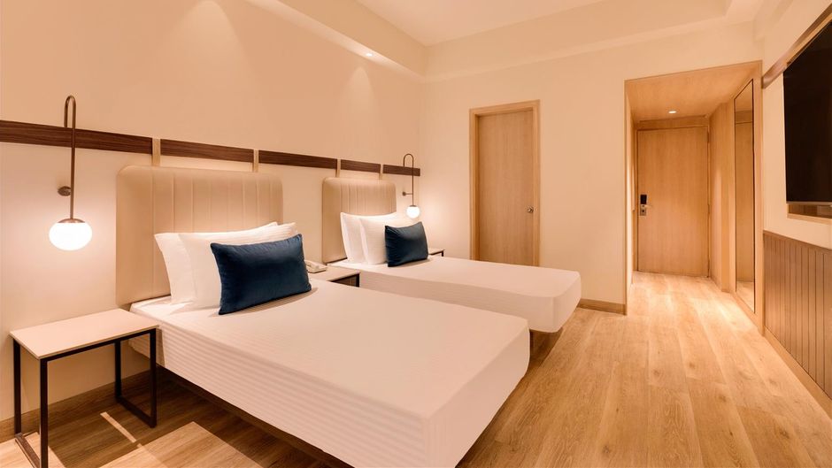 Lemon Tree Hotel Gachibowli Room