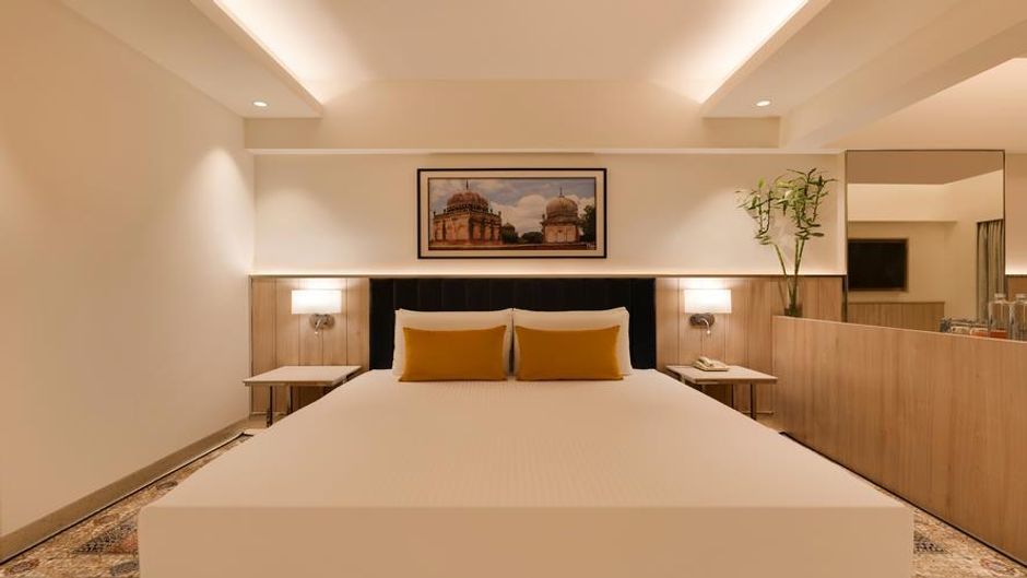 Lemon Tree Hotel, HITEC City, Hyderabad Suite