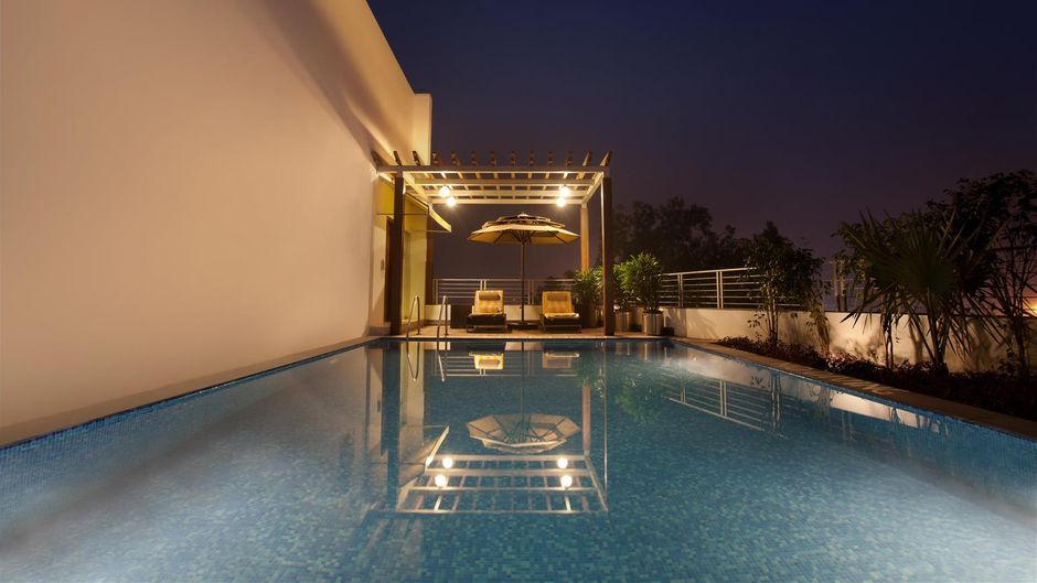 Lemon Tree Hotel, Chandigarh Pool