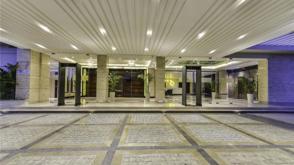 Lemon Tree Hotel, Jammu Exterior