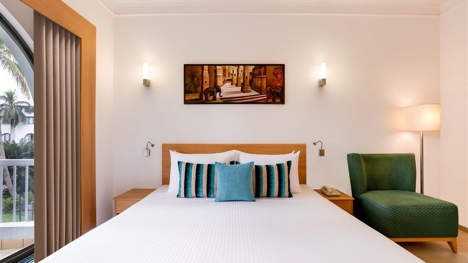 Lemon Tree Hotel Room