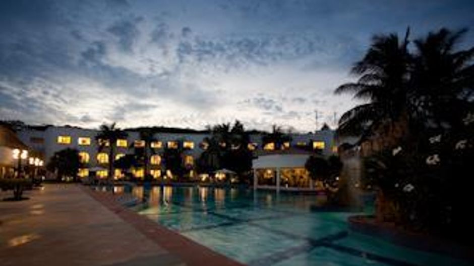Lemon Tree Hotel Pool