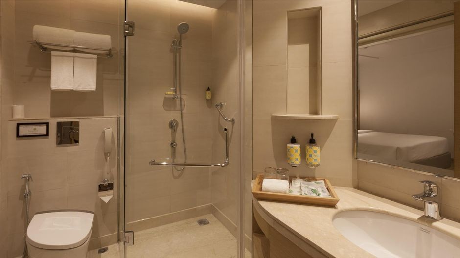 Lemon Tree Hotel, Lucknow Room