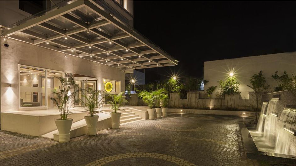 Lemon Tree Hotel, Lucknow Exterior