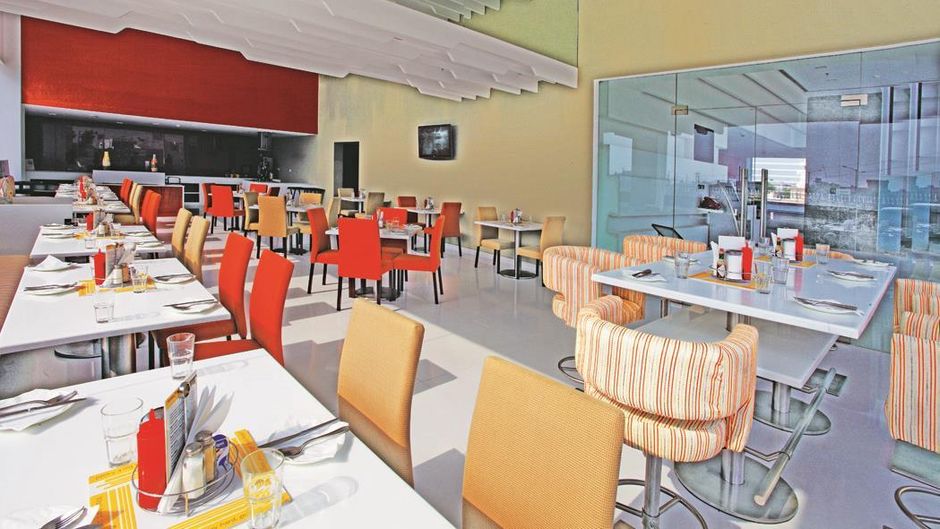 Keys Select Ludhiana by Lemon Tree Hotel Restaurant