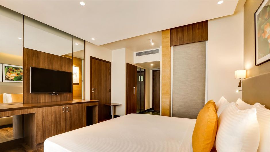 Lemon Tree Hotel, Viman Nagar Room