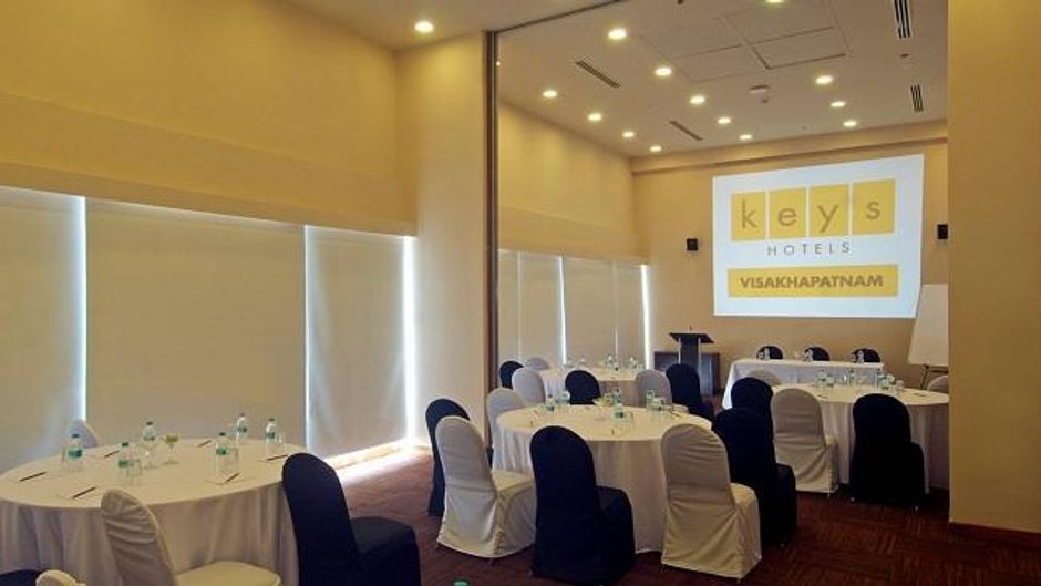 Keys Select By Lemon Tree Hotels Meeting