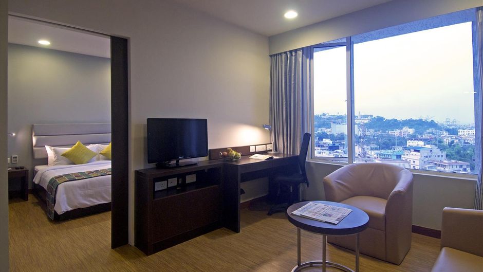 Keys Select By Lemon Tree Hotels Suite