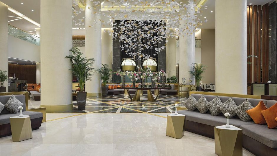 DoubleTree Aziziyah Lobby